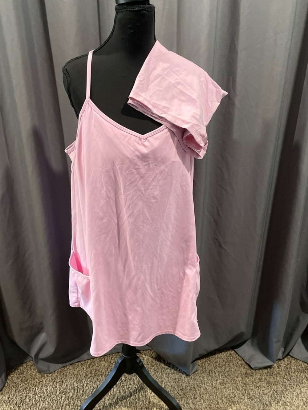 halara active mini dress with built-in bra size XL